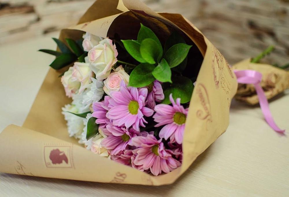 Букет цветов из: Розы и Хризантемы в Ликино-Дулево