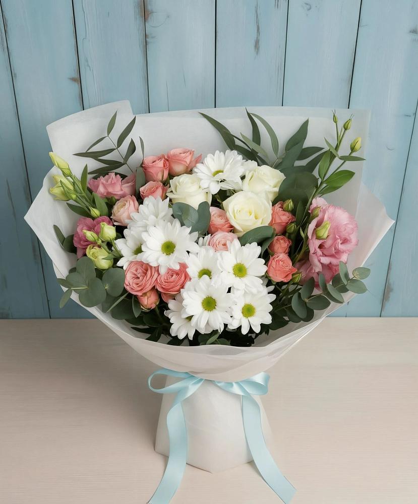 Букет цветов из: Розы, Лизиантусы и Хризантемы в Ликино-Дулево