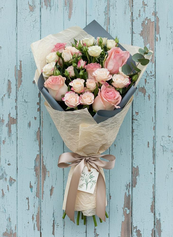 Букет цветов из: Розы в Ликино-Дулево