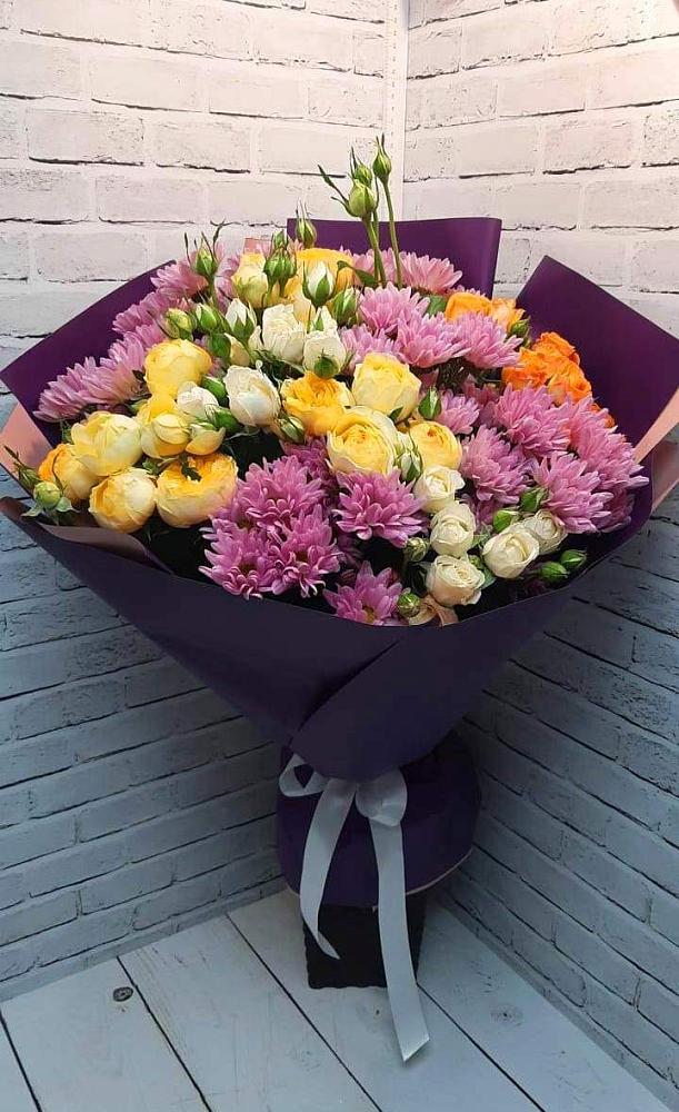 Букет цветов из: Хризантемы и Розы в Ликино-Дулево