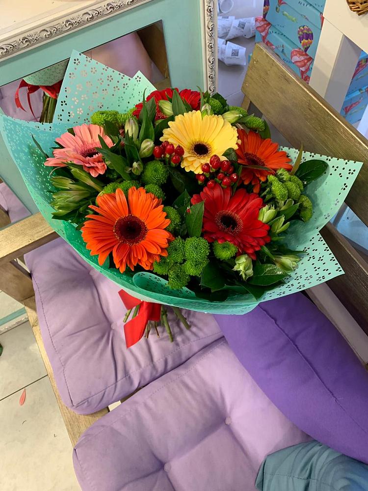 Букет цветов из: Герберы, Хризантемы и Альстромерии в Ликино-Дулево