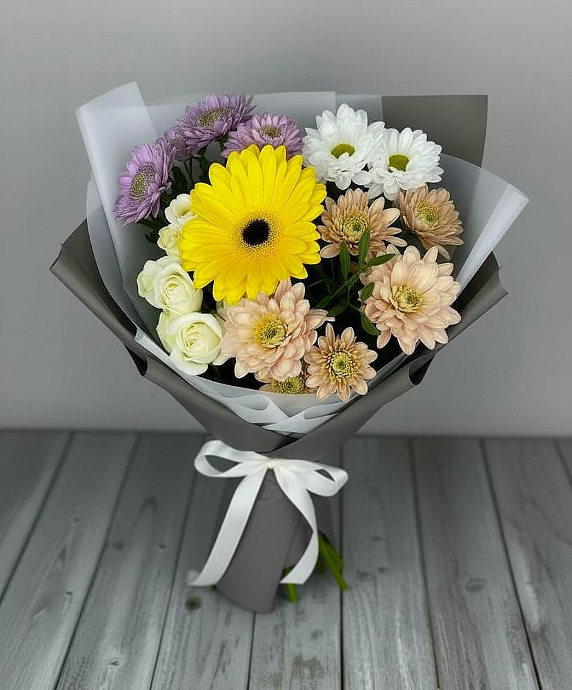 Букет цветов из: Розы, Герберы и Хризантемы в Ликино-Дулево