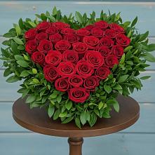 Цветочная композиция из Розы в виде сердца в Ликино-Дулево