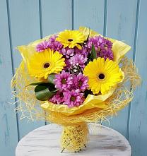 Букет цветов из:  Хризантемы и Герберы в Ликино-Дулево