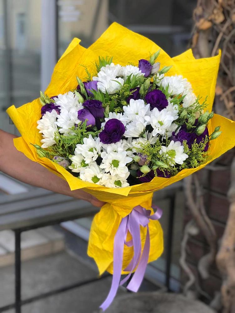 Букет цветов из: Ирисы, Хризантемы и Ромашки в Ликино-Дулево