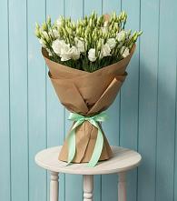 Букет цветов из:  Лизиантусы в Ликино-Дулево