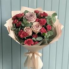 Букет цветов из:  Гвоздики и Розы в Ликино-Дулево