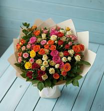 Букет Микс из разноцветных кустовых роз в Ликино-Дулево